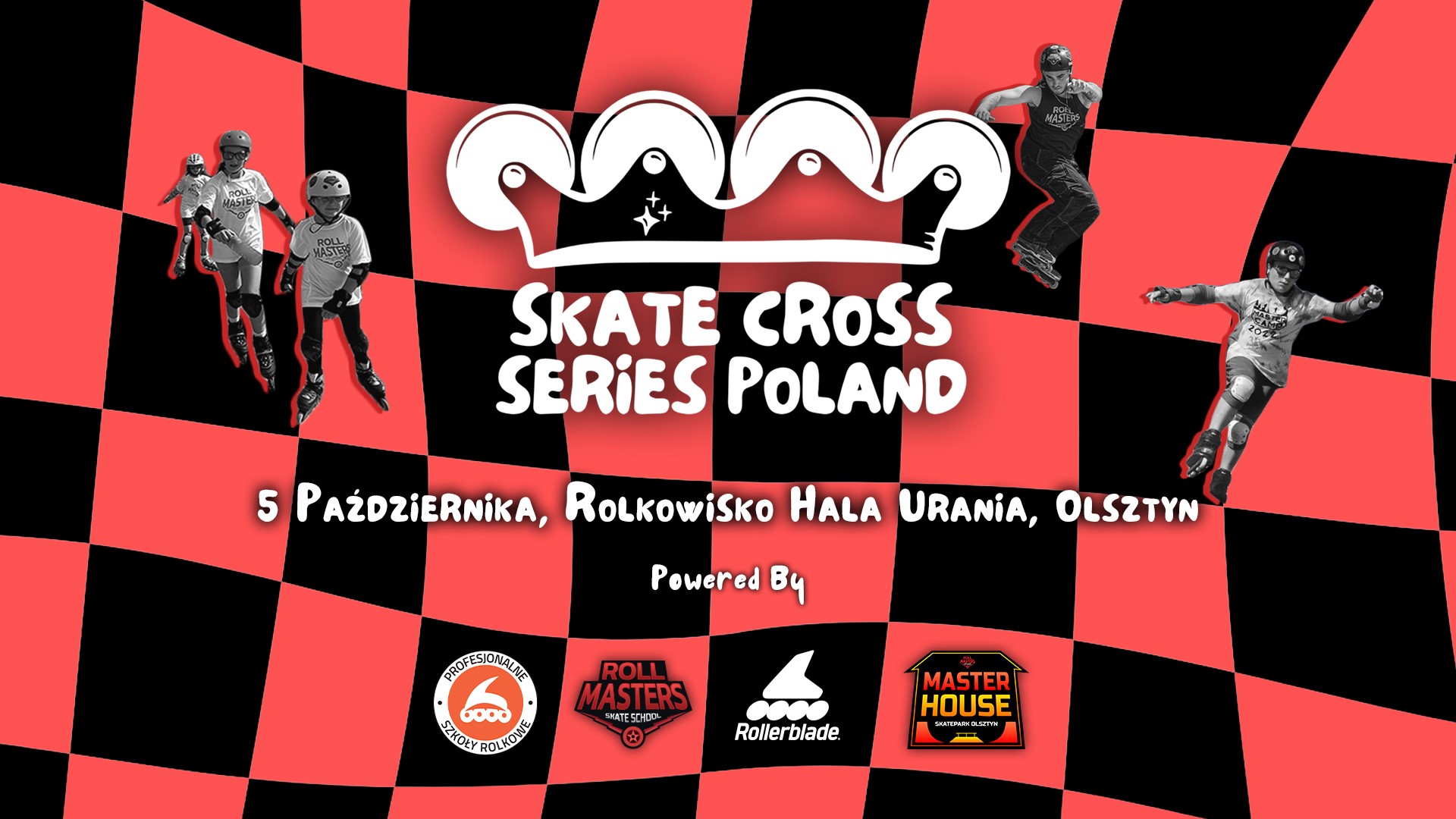 Na tle czerwono czarnej szachownicy widoczny zarys białej korony po bokach widoczne sylwetki rolkarz w kaskach i strojach sportowych
